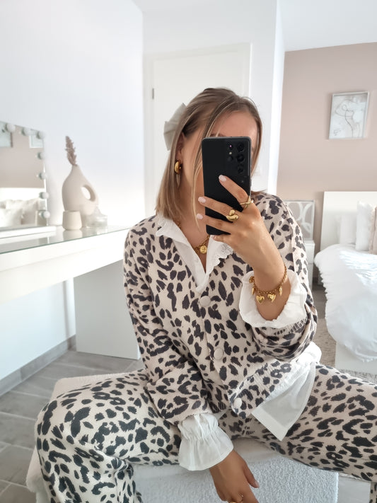 Nia Cardigan