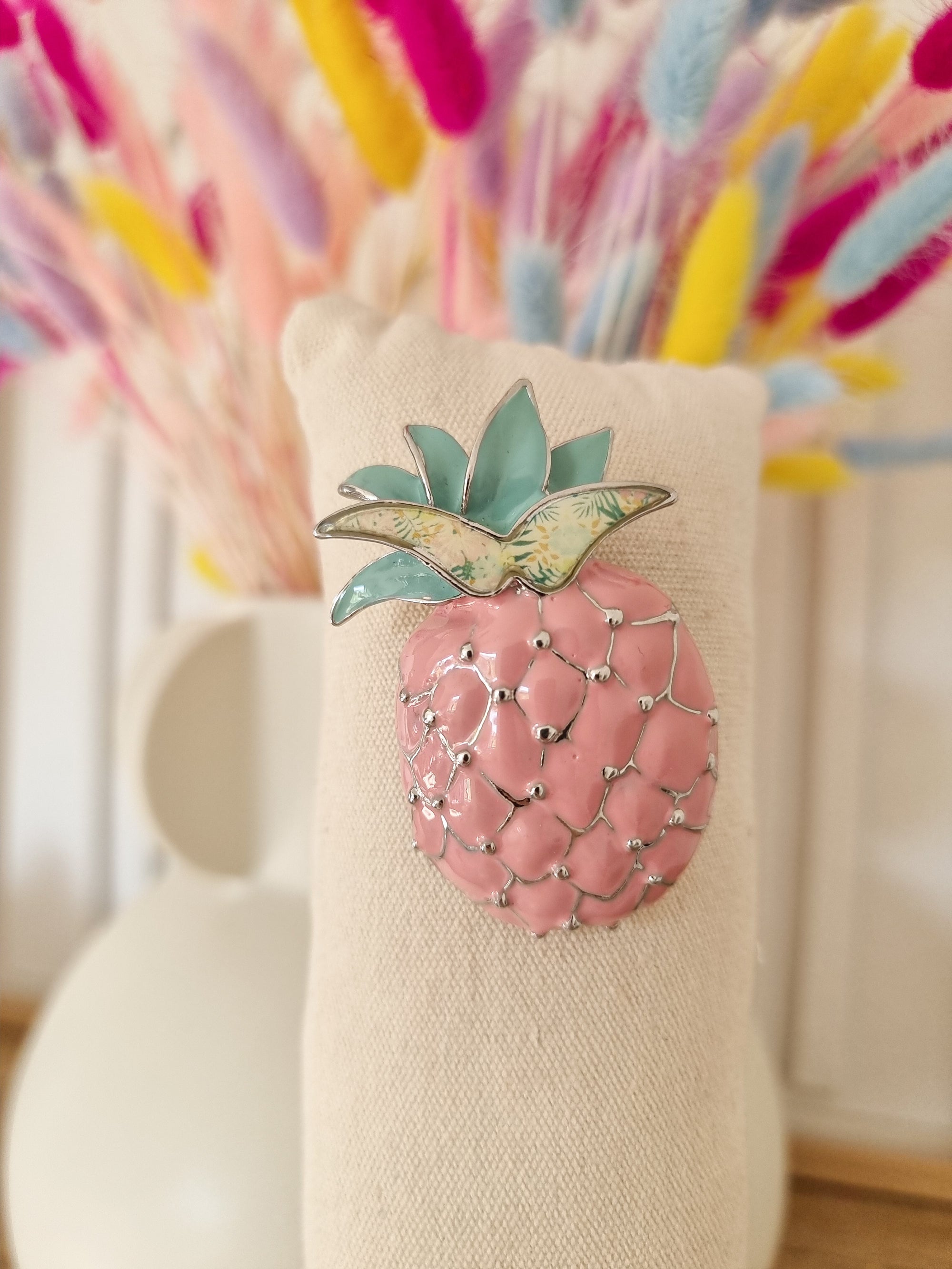 Broche Ananas rose
