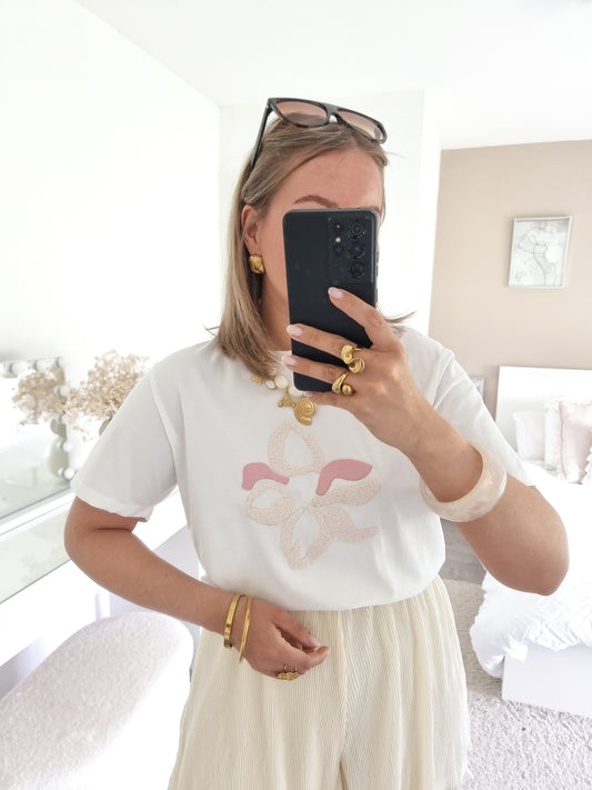 T-shirt fleur relief